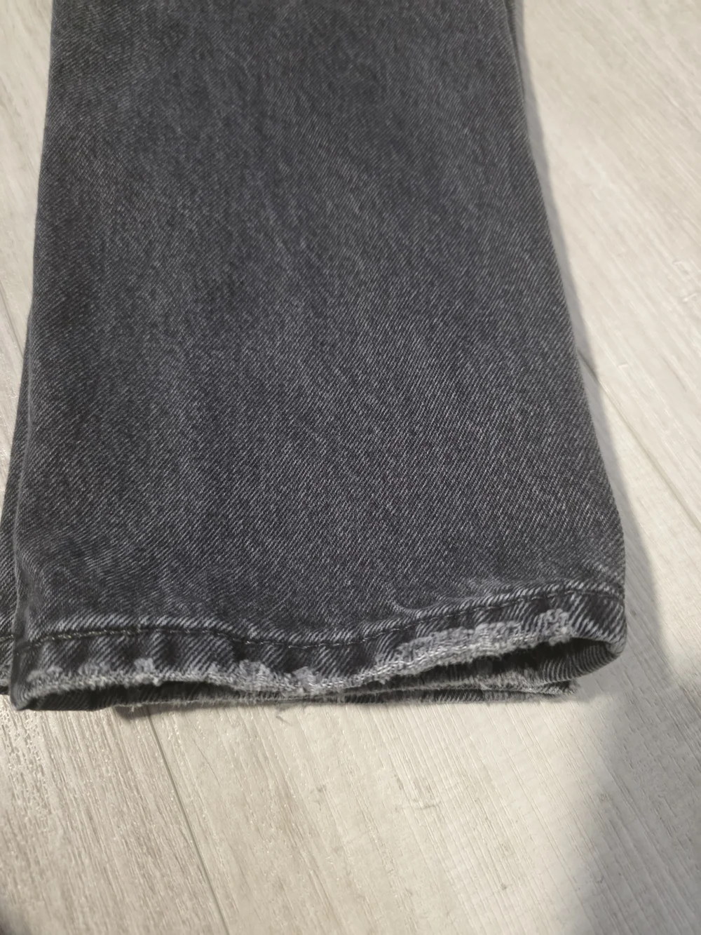 Levi’s Premium Midy Straight Black Washed Jeans Women’s Size 26 - Picture 15 of 16